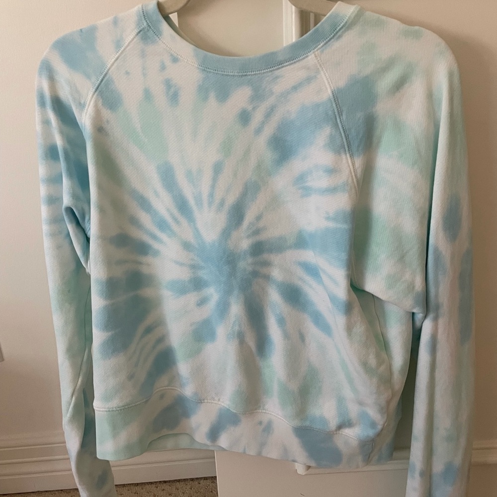 WSLY sweatshirt xs